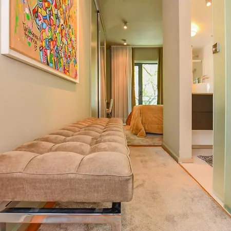 Astrolab Διαμέρισμα